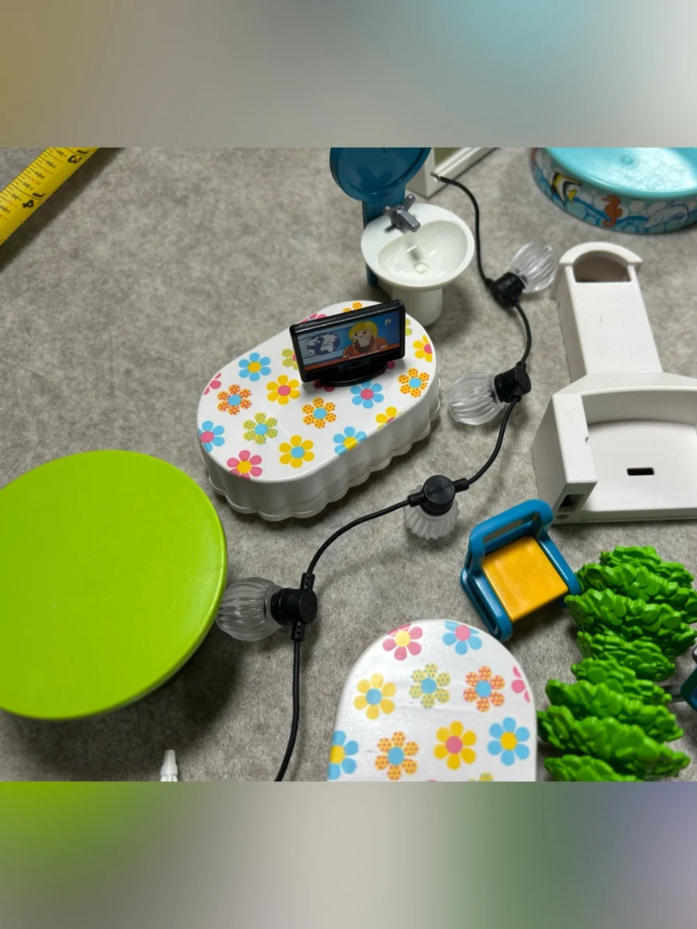 Playmobil Playset Accessories - huge lot - 5574